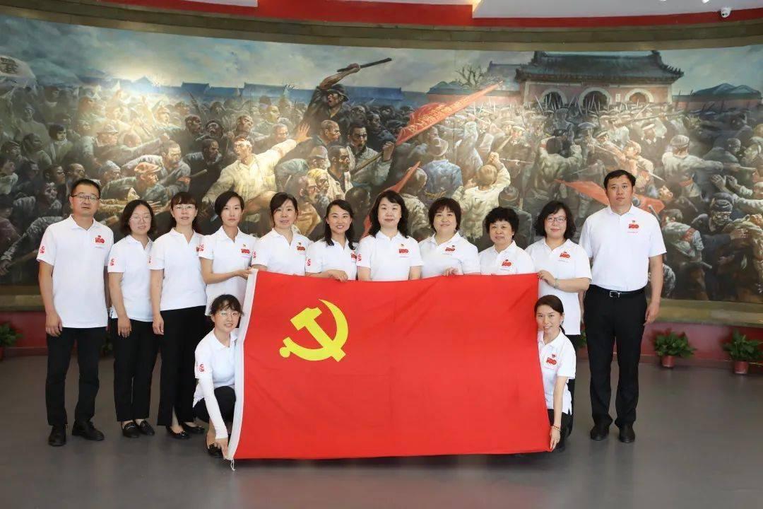 蛇蛇足球赛